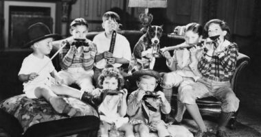 Asking Eric: Informal music group marred by tone-deaf participant