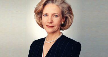 Author and philanthropist Anna Murdoch-Mann dies at 81