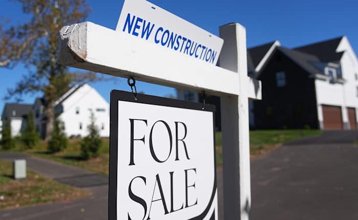 Average US long-term mortgage rate barely budges, holding near 6%