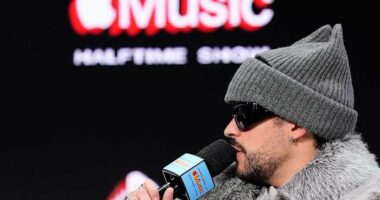 Bad Bunny look-alike contest in San Francisco draws hundreds of fans