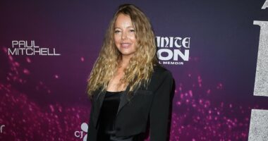 Bijou Phillips hospitalized and desperately seeking kidney donor