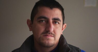 DHS says illegal immigrant injured head after hitting concrete wall while fleeing ICE, denies beating claims