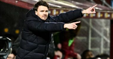 Danny Rohl piles the pressure on Premiership title rivals Hearts ahead of Ibrox showdown as Rangers boss reacts to fans' criticism