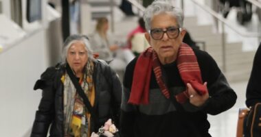 Deepak Chopra dodges questions about Epstein 'bromance'