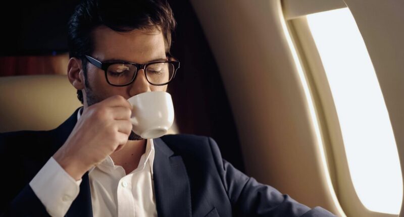 Doctor says 'do this hourly' to reduce sluggishness on flights