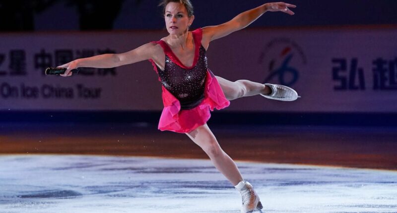 Celebrity Net Worth logo