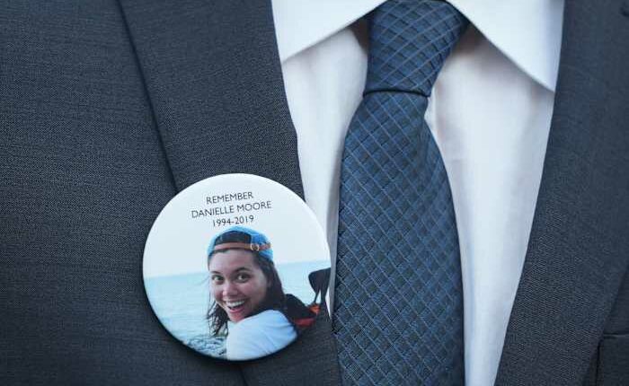 Families of plane crash victims ask US appeals court to revive a criminal case against Boeing