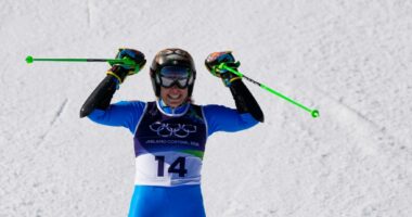 Federica Brignone wins giant slalom for 2nd gold medal of the Olympics, Mikaela Shiffrin finishes 11th
