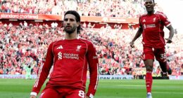 Goals from free-kicks and from outside the box are up, David Raya says there's a difference, keepers are struggling and Dominik Szoboszlai keeps scoring worldies. So do the experts think this season's Puma ball is the reason?