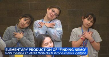 Grover Cleveland Elementary in Chicago putting on 'Finding Nemo' with help from Disney Musicals in Schools Stage Connect program