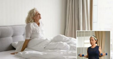 Here are 3 simple ways to stay healthy and independent as you age, according to a doctor