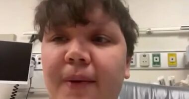 Hero dives into lake to save baby girl after wind blew her into water