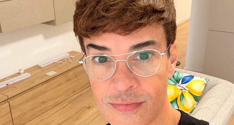 I'm 58 but everyone says I look like I'm in my 20s. I haven't had any plastic surgery... my secret for ageing backwards is so much simpler and anyone can do it