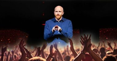 I'm a comic who grew up with deaf parents – here's all the good things that came of it