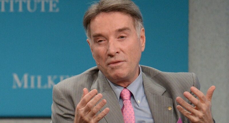 Celebrity Net Worth logo