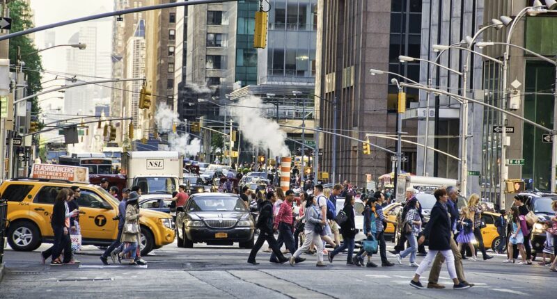 Invisible danger experienced by 150 million Americans could cause dementia... Daily Mail map reveals if YOU are at risk