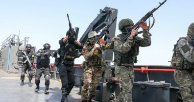 Iran possibly repositions strike drones amid Russia drills in Strait, expert says