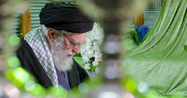 Iran stages Khamenei photos to mask cracks in IRGC, opposition groups say