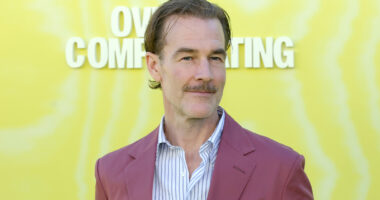 James Van Der Beek Had A Small Role In A Forgotten Matt Damon Sci-Fi Movie