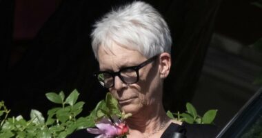 Jamie Lee Curtis and Christopher Guest mourn late pal Catherine O'Hara