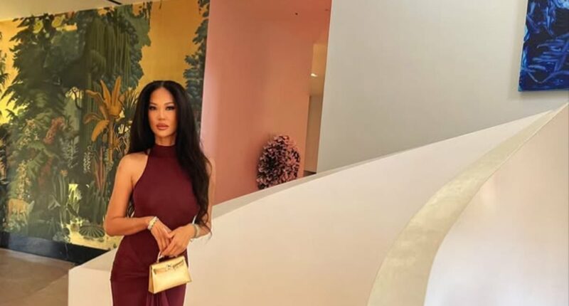Kimora Lee Simmons 'refuses to vacate' $25M Beverly Hills mansion