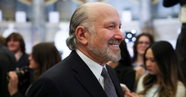 Knives out for Epstein-linked Howard Lutnick amid shouting fits and gag orders