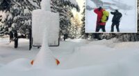 Lake Tahoe slammed with snow amid search for missing skiers