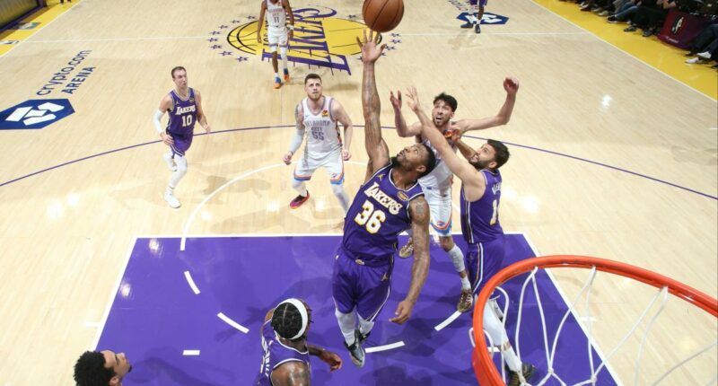 Lakers' rebounding woes set tone in loss to Thunder