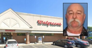 Man drops off woman he just stabbed at Walgreens to let her get first aid after attacking her in car: Cops