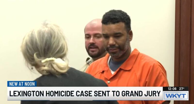 Man stabs mother of his child 19 times in front of her 2-year-old, then makes sure to clean his hands before consoling toddler, cops say