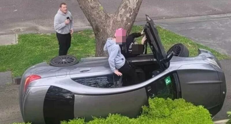 Michael Voss reveals the very unlikely friendship he has made after the Carlton boss chased down an alleged car thief on his morning coffee run