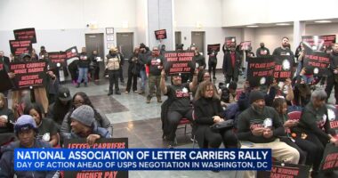 National Association of Letter Carriers day of action on Chicago's South Side ahead of US Postal Service contract negotiations