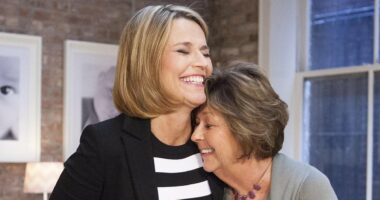 Neighbor of Savannah Guthrie's missing mother knew something was wrong
