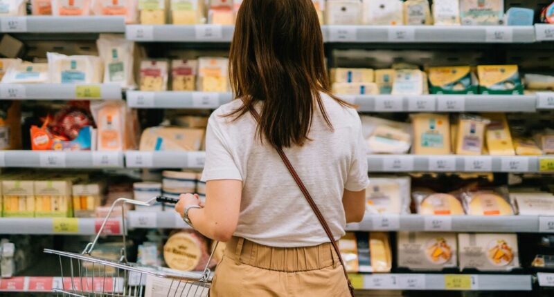 Nutritionist shares shopping picks for anyone with high cholesterol