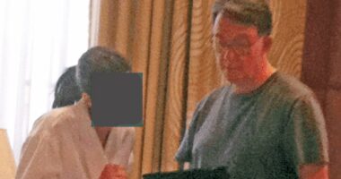 Peter Mandelson was pictured in his pants in Epstein's Paris flat