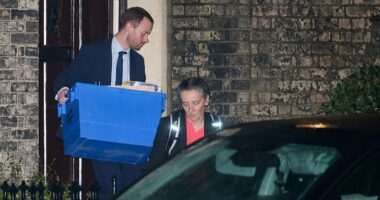 Police remove boxes of material from Mandelson's homes