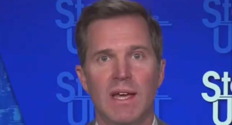 Presidential hopeful rejects Trump's White House invite over race feud