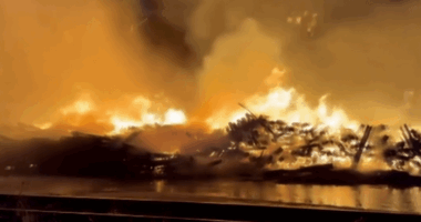 Residents pack Dunnellon City Hall after railroad tie fire raises health concerns