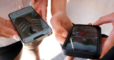 Social media 'addicting the brains of children,' plaintiff's lawyer argues in landmark trial