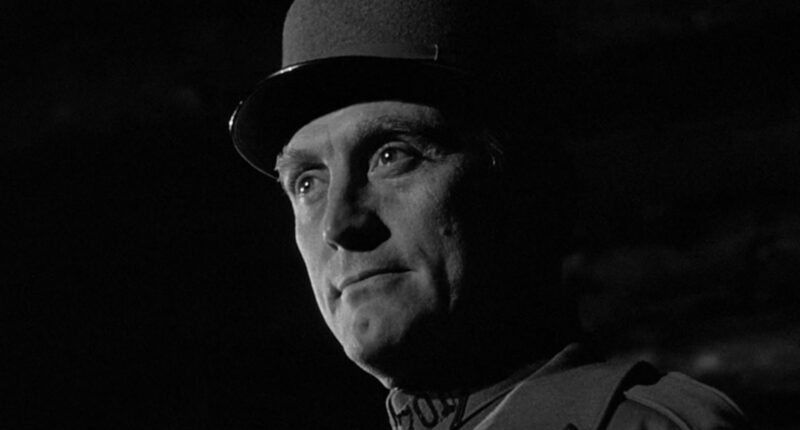 Stanley Kubrick's Perfect '50s Anti-War Movie Is Steaming For Free