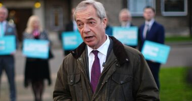 Starmer is facing humiliation after Government ABANDONS election plan