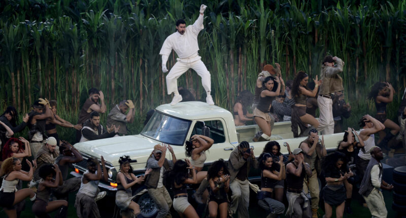 Super Bowl Bad Bunny halftime show: Puerto Ricans gather for Humboldt Park, Chicago 'Benito Bowl' watch parties