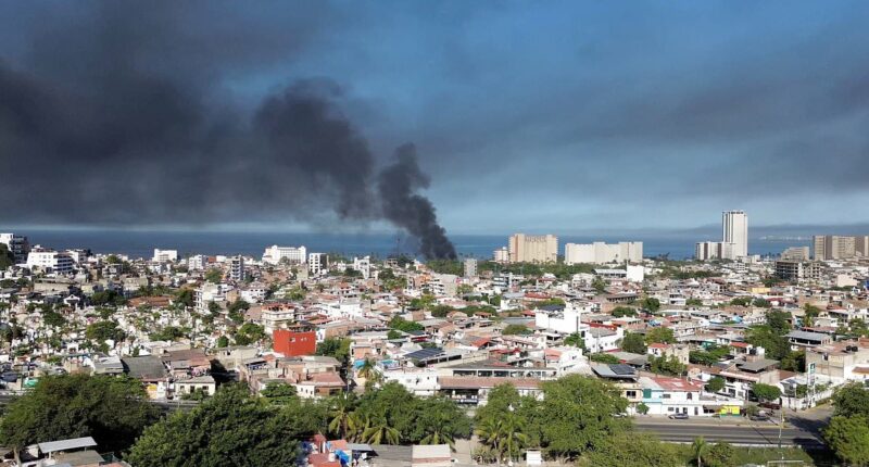 Tourists complain about being stuck at luxury resorts in Mexico