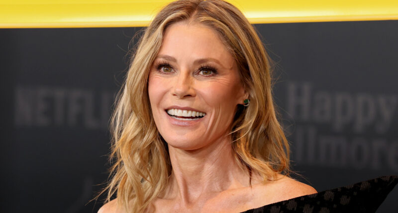 Tragic Details About Modern Family Star Julie Bowen