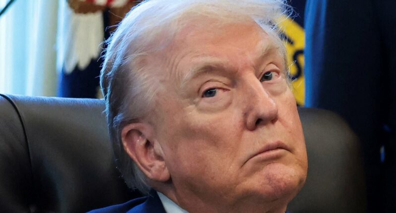 Trump DELETES Obama ape video