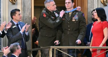 Trump awards Medal of Honor to hero pilot wounded in Maduro raid at State of the Union 2026 address