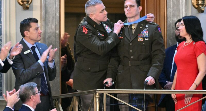 Trump awards Medal of Honor to hero pilot wounded in Maduro raid at State of the Union 2026 address