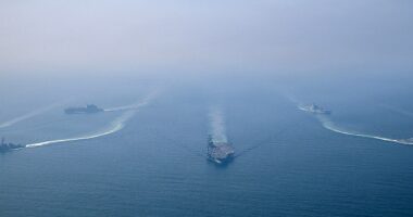 US assets in Middle East positioned for ‘highly kinetic’ war, ex-Pentagon official warns