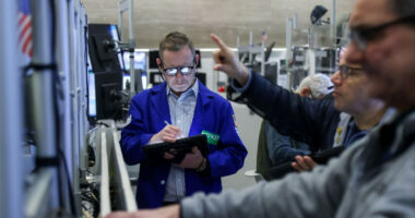 US bank stocks record biggest slide since April’s market ructions