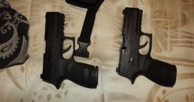 Underworld gun factory at traveller camp - and links to PC's murder